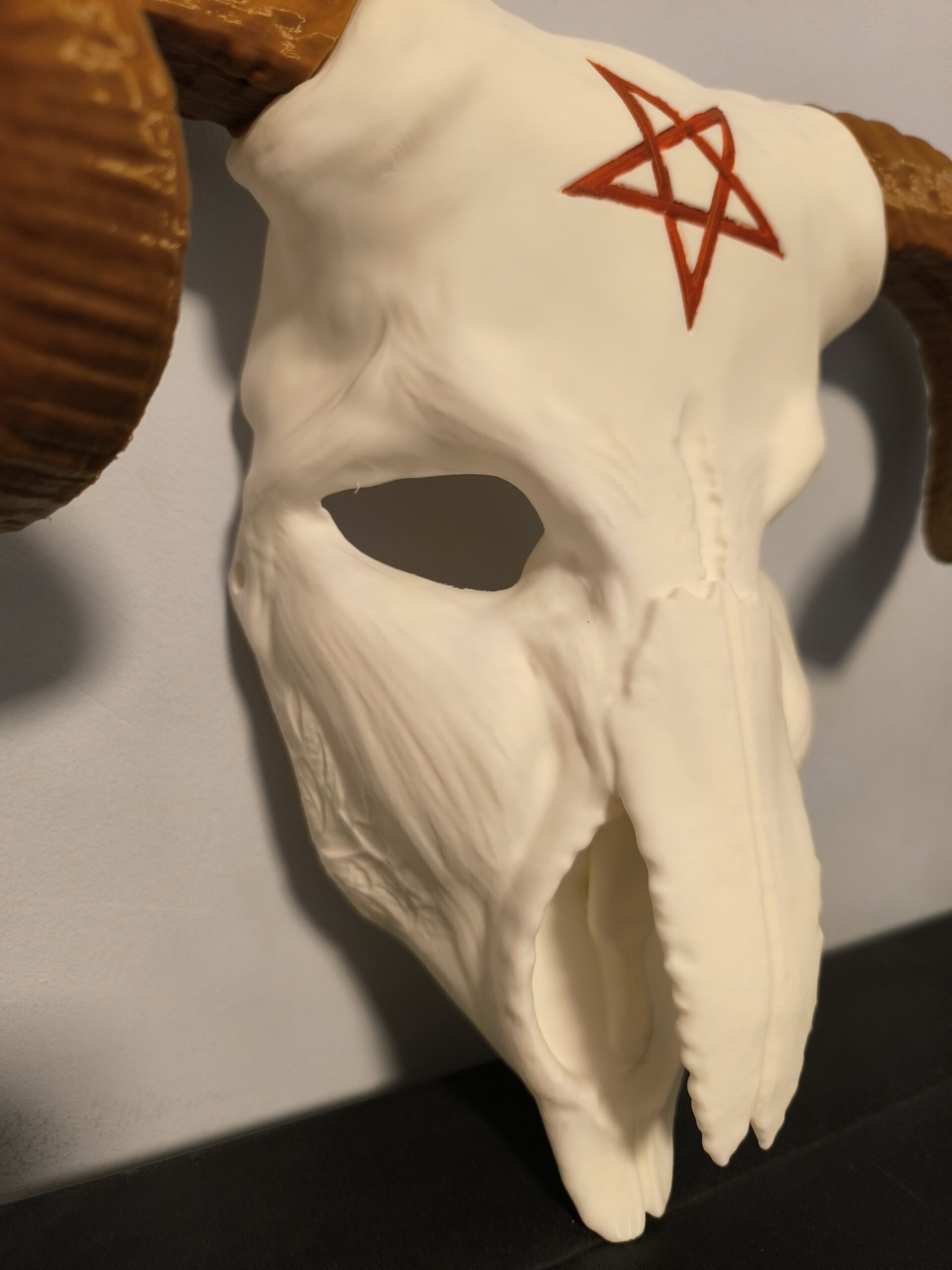 Mascara macho cabrío